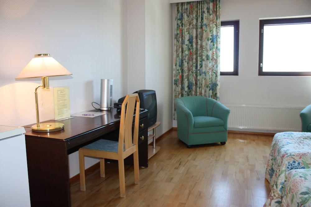 Summer Hotel Tott Savonlinna Extérieur photo