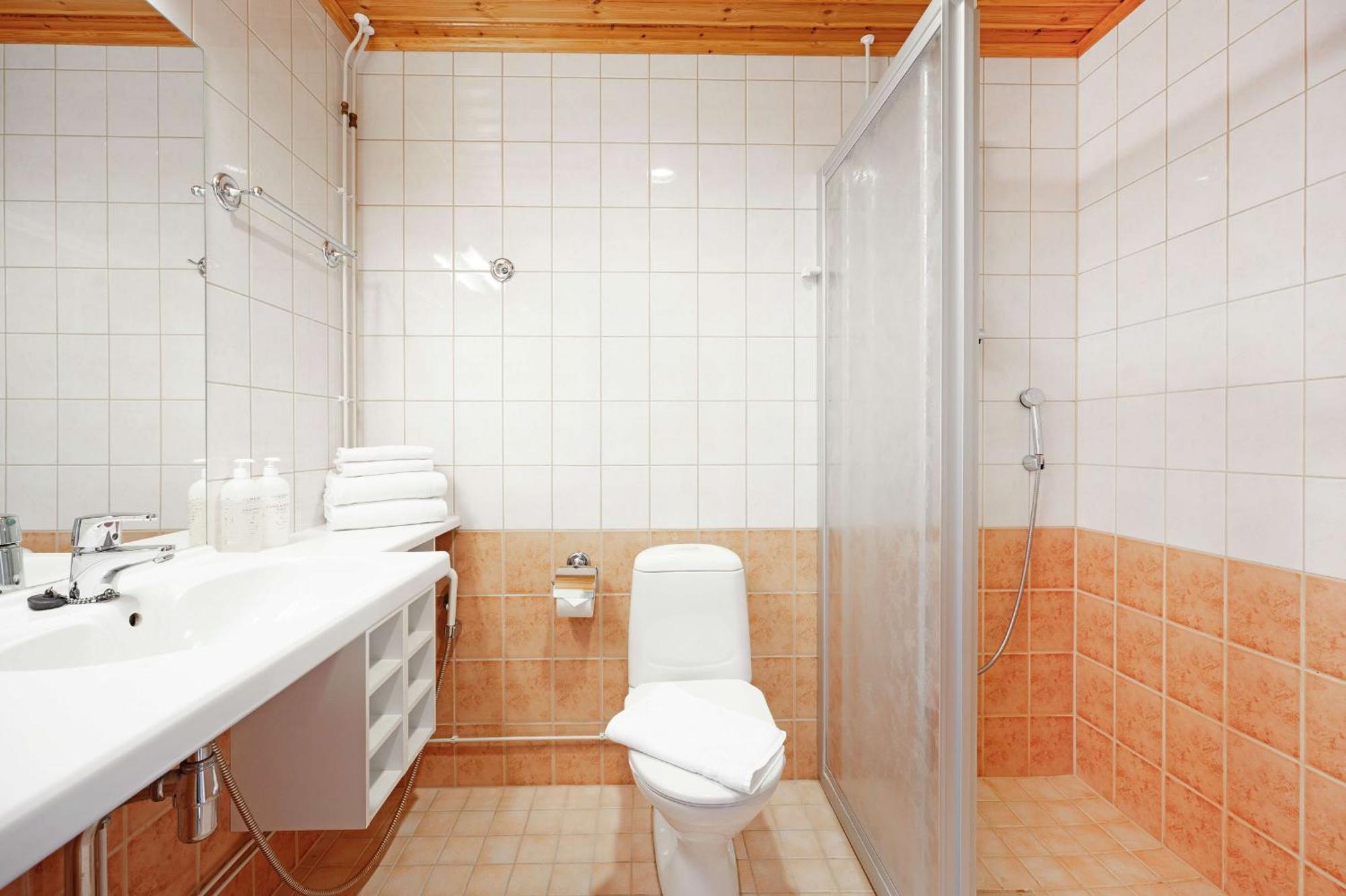 Summer Hotel Tott Savonlinna Extérieur photo